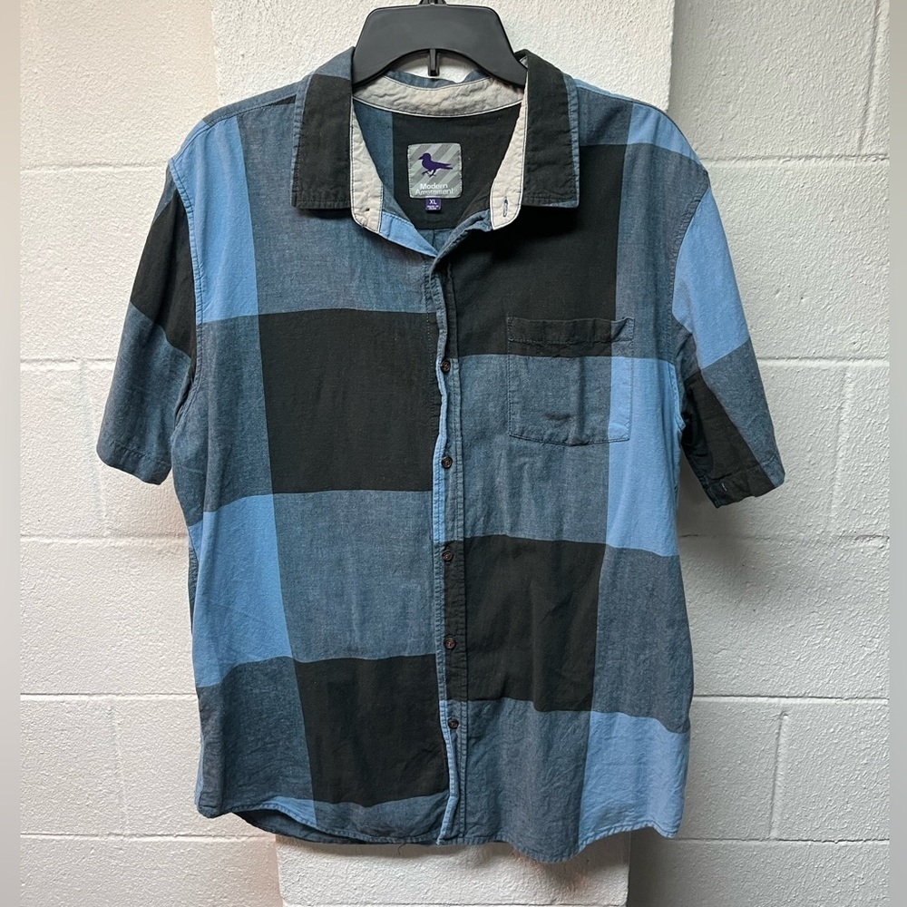 Modern Amusement Men's Blue Checkered Shirt. XL